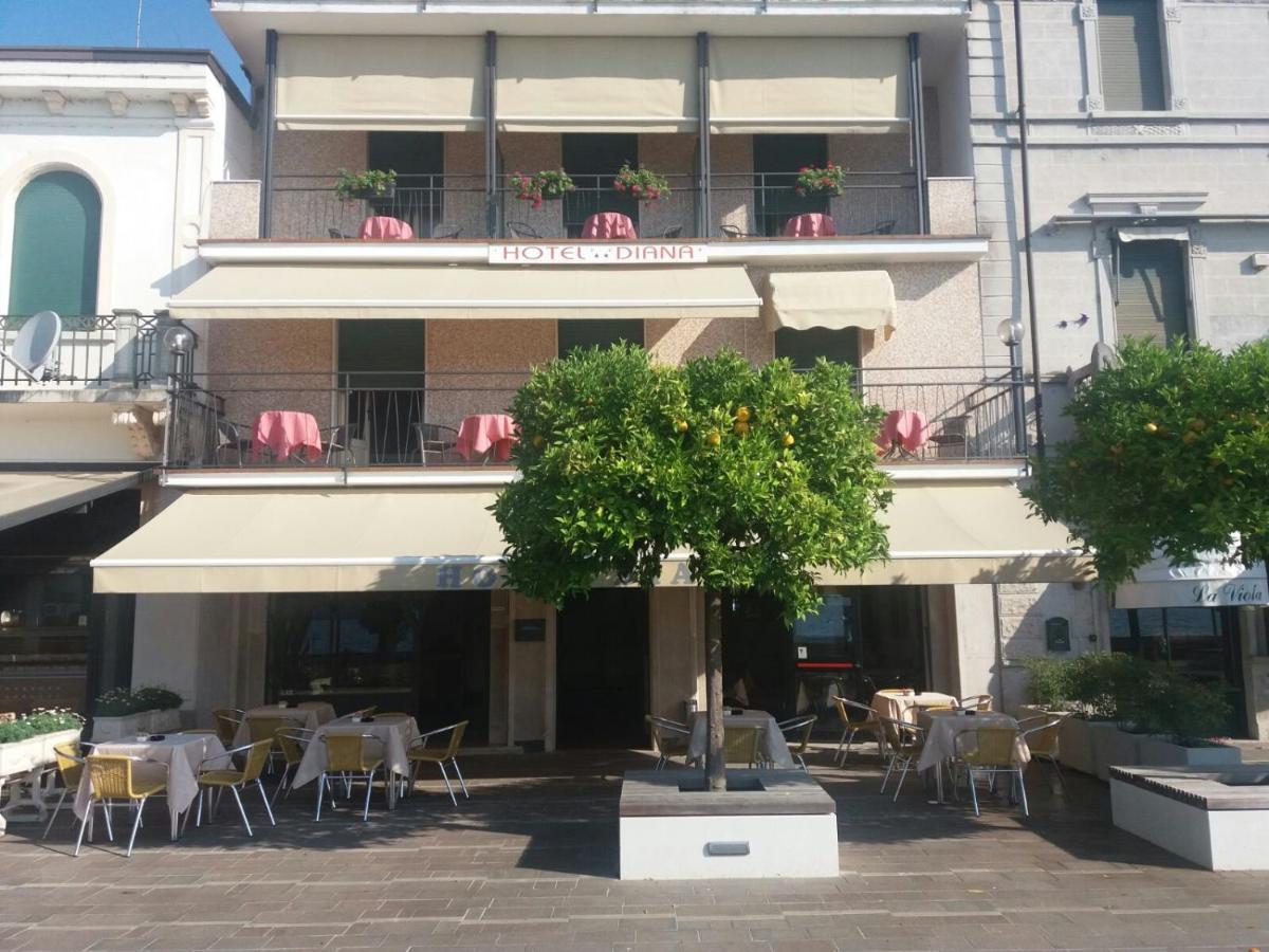 Hotel Diana Гардоне Ривера Екстериор снимка
