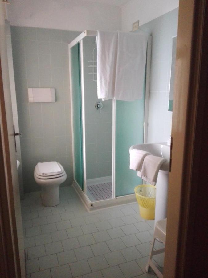 Hotel Diana Гардоне Ривера Екстериор снимка