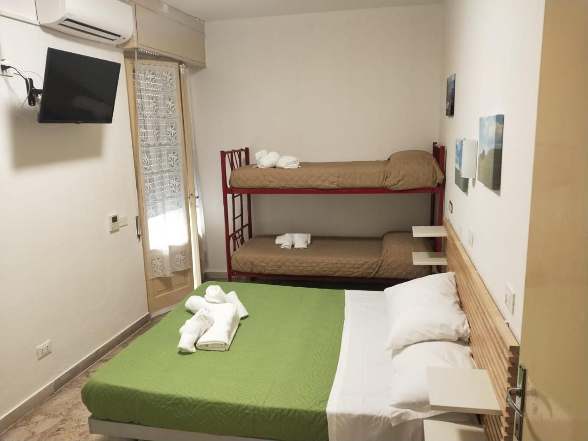 Hotel Diana Гардоне Ривера Екстериор снимка